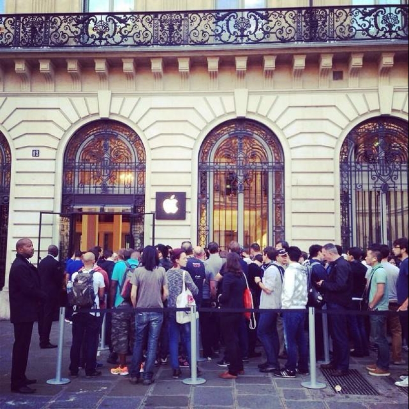 Fotos de colas para iPhone 6 en todo el mundo