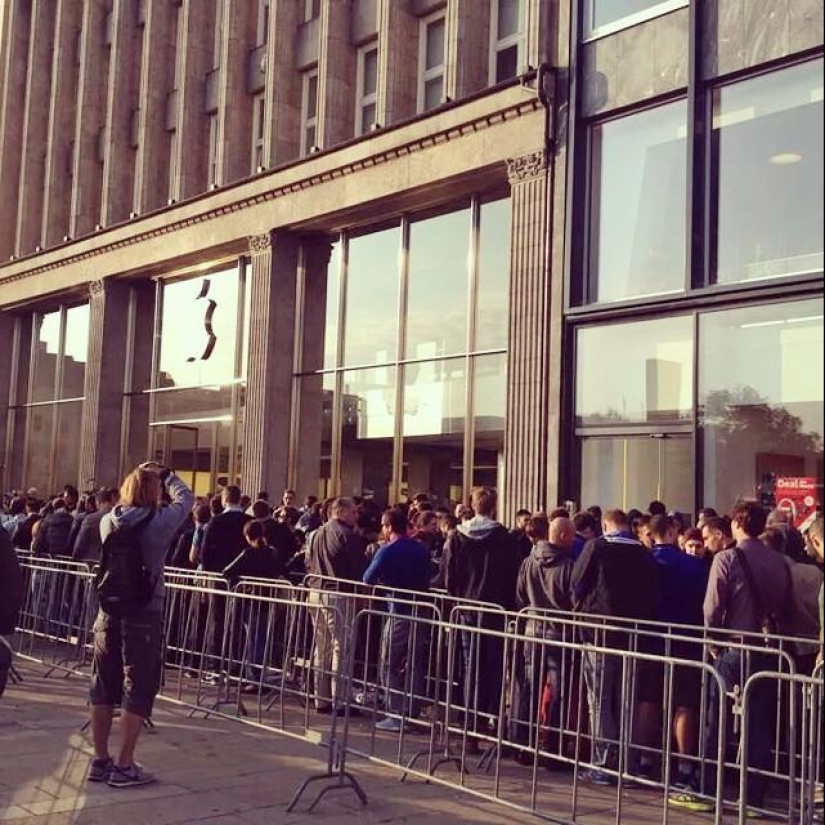 Fotos de colas para iPhone 6 en todo el mundo