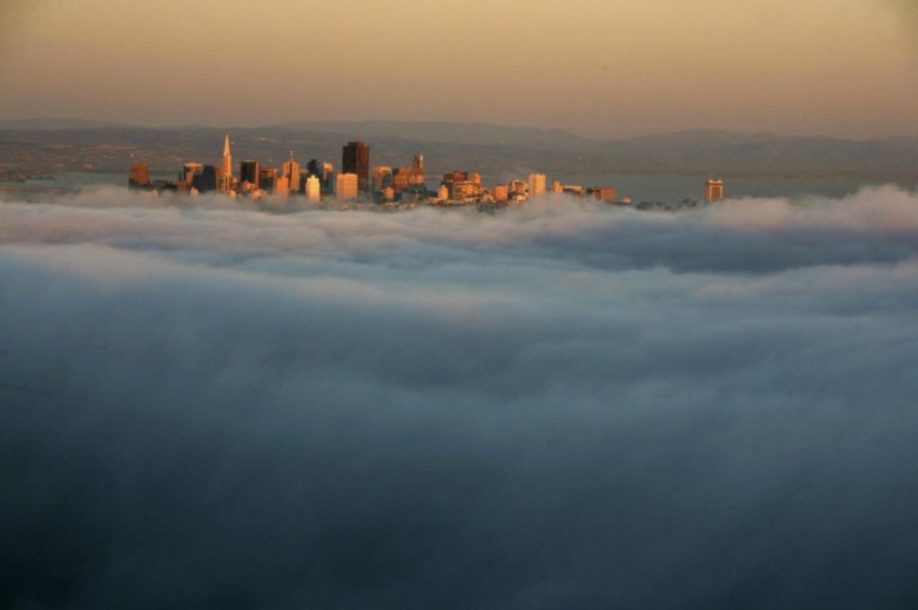 Fotos vertiginosas y fascinantes: ciudades en las nubes