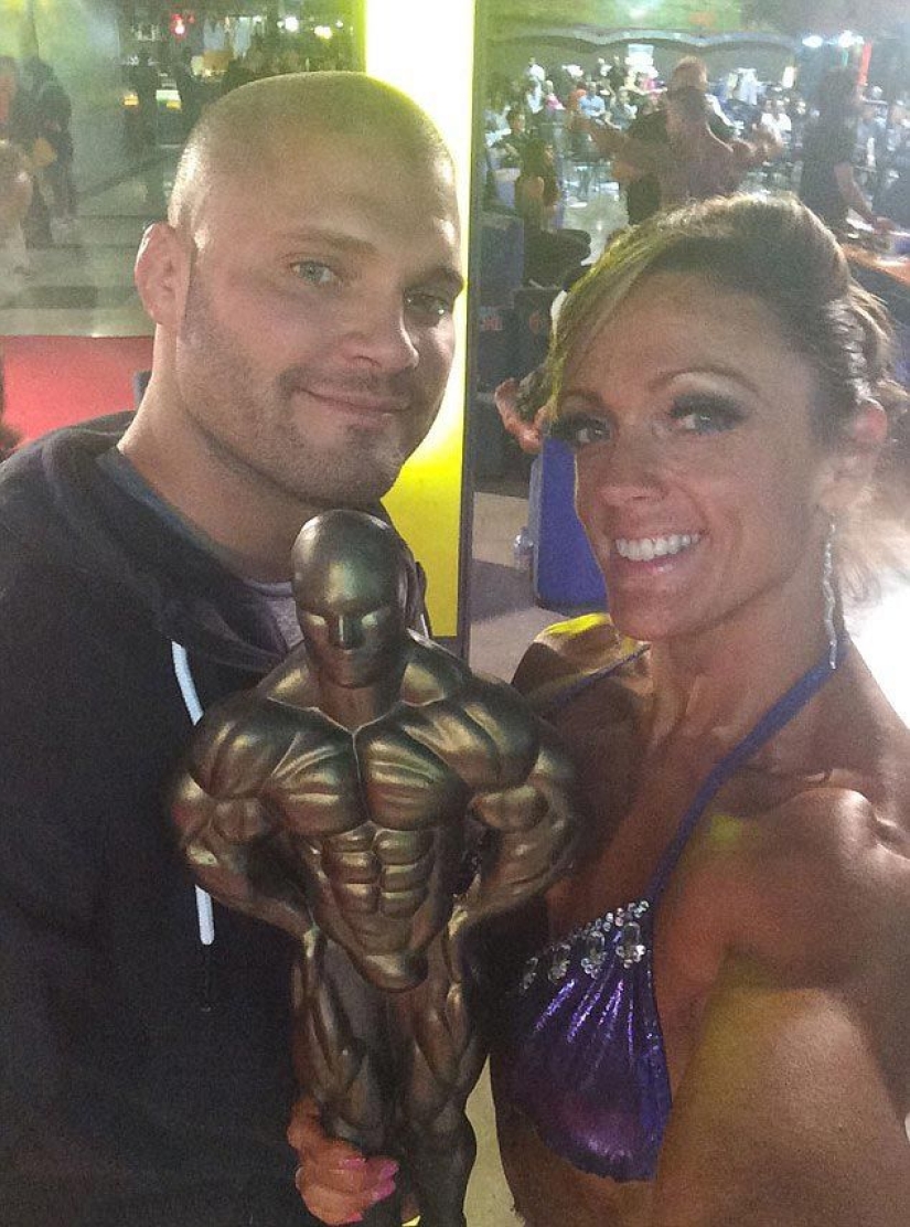 From 115kg Eating Mom to Bodybuilding Champion
