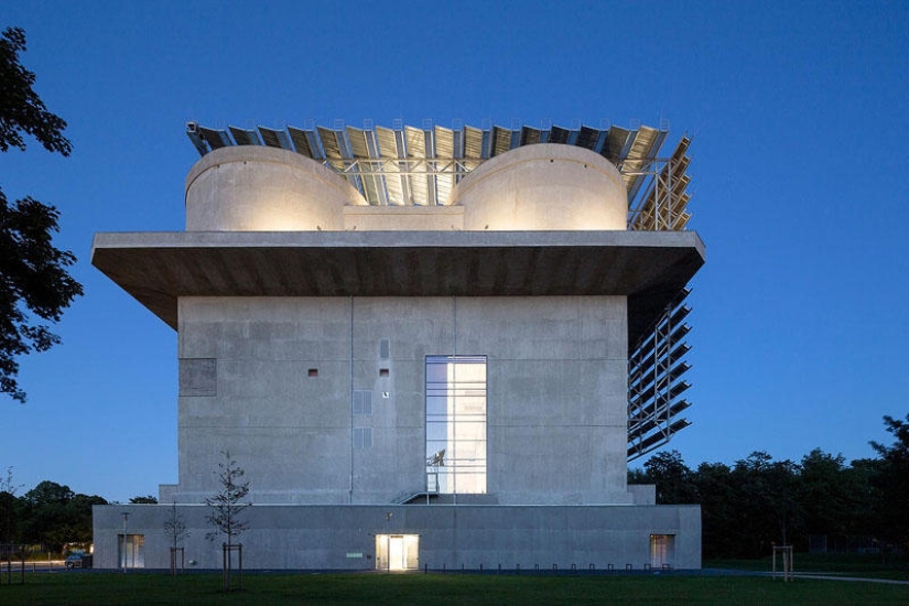 From a Nazi bunker to an energy station From a Nazi bunker to an energy station