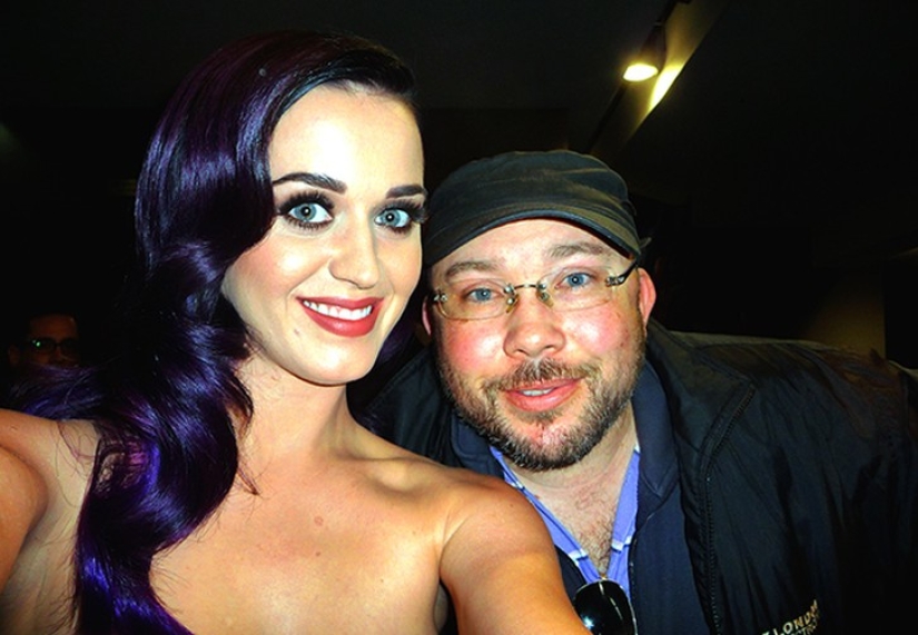 From Audrey Hepburn to Lady Gaga: Photographer took selfies with celebrities for 25 years From Audrey Hepburn to Lady Gaga: Photographer took selfies with celebrities for 25 years