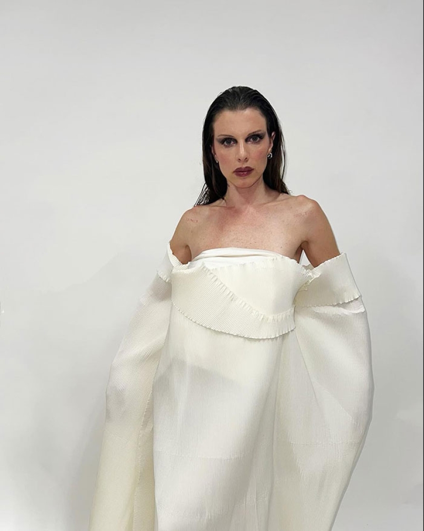 From “Josh Safdie’s Muse” To “Divisive Fashion Icon”, Here’s Julia Fox’s 10 Most Controversial Looks