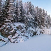 “Frozen, but not frozen” - Kivach waterfall in winter