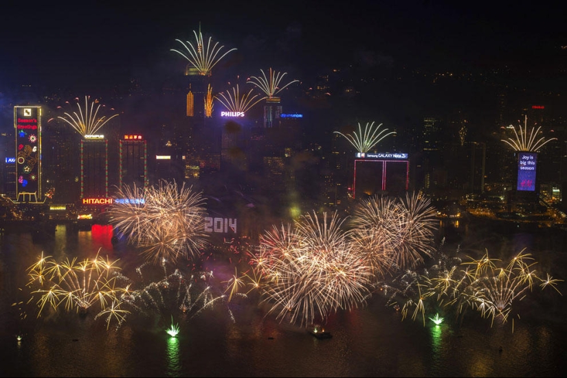 Fuegos artificiales, playas y champán: cómo el mundo recibió el nuevo año 2014 Fuegos artificiales, playas y champán: cómo el mundo recibió el nuevo año 2014