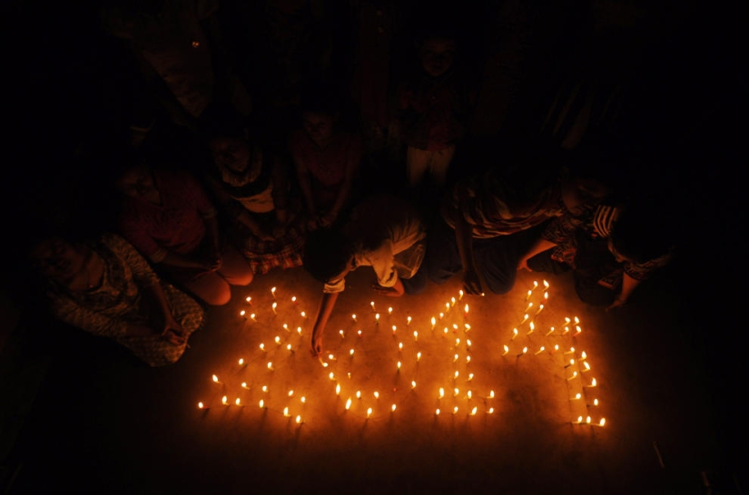 Fuegos artificiales, playas y champán: cómo el mundo recibió el nuevo año 2014 Fuegos artificiales, playas y champán: cómo el mundo recibió el nuevo año 2014