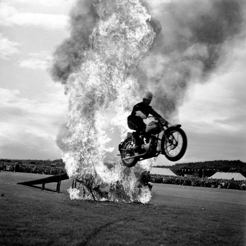 Fuerza, Coraje y Faldas Voladoras - Highland Games en Escocia Fuerza, Coraje y Faldas Voladoras - Highland Games en Escocia