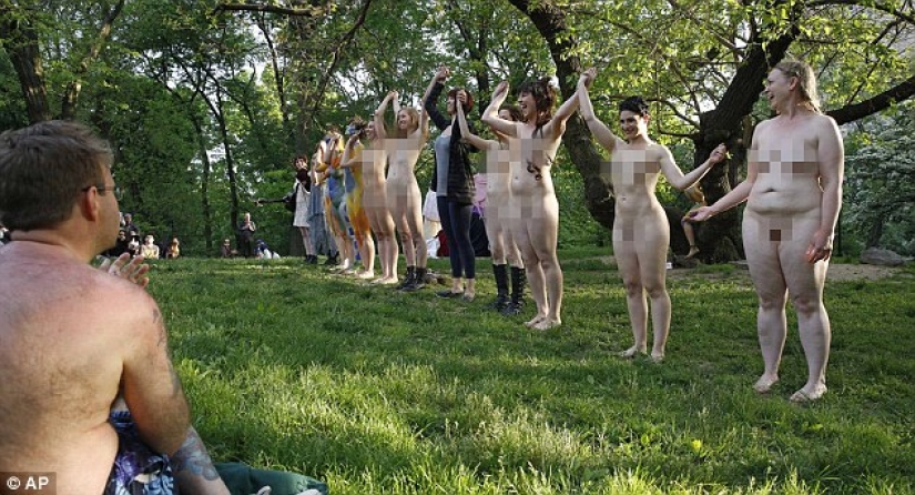 Fully nude actresses will play in a Shakespearean play in a New York park Fully nude actresses will play in a Shakespearean play in a New York park