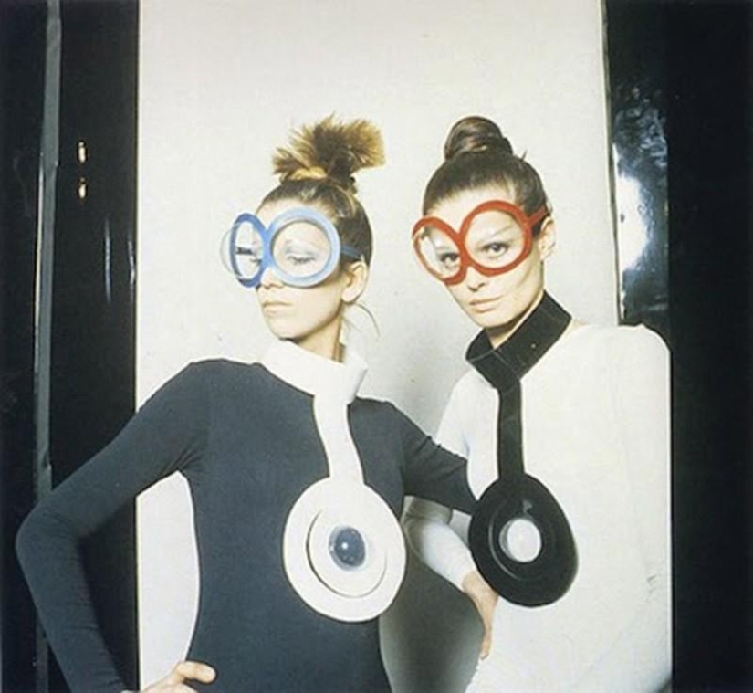 Gafas inusuales del pasado.