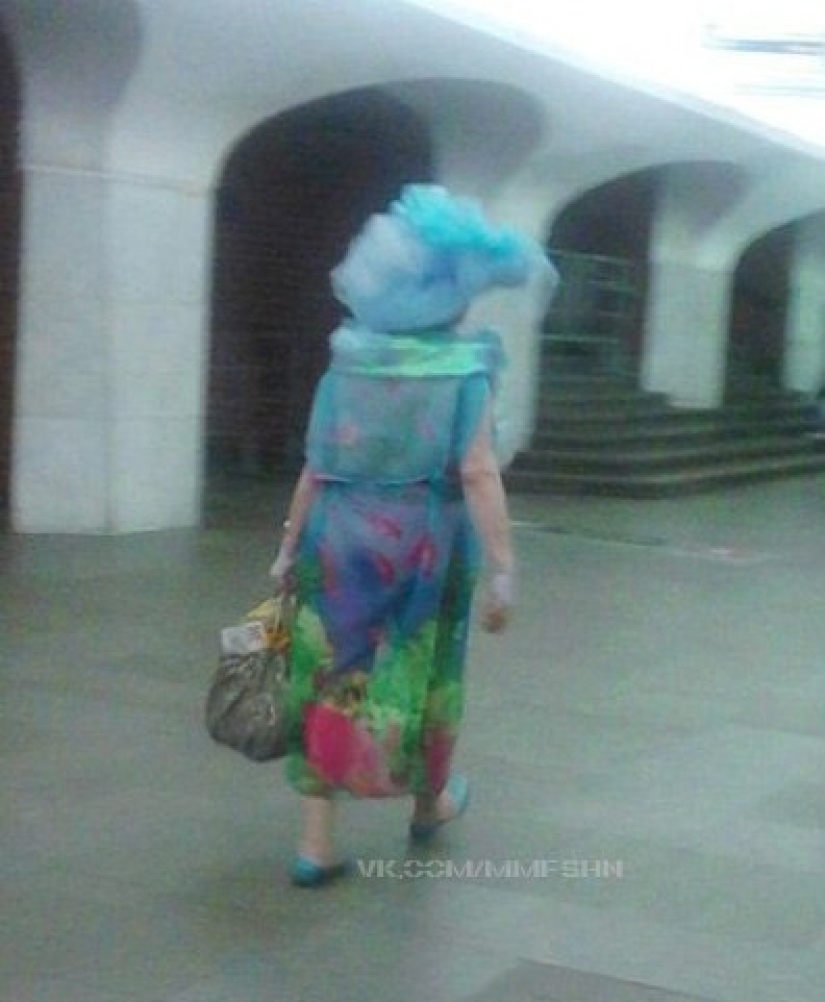 Gente de moda del metro de Moscú Gente de moda del metro de Moscú