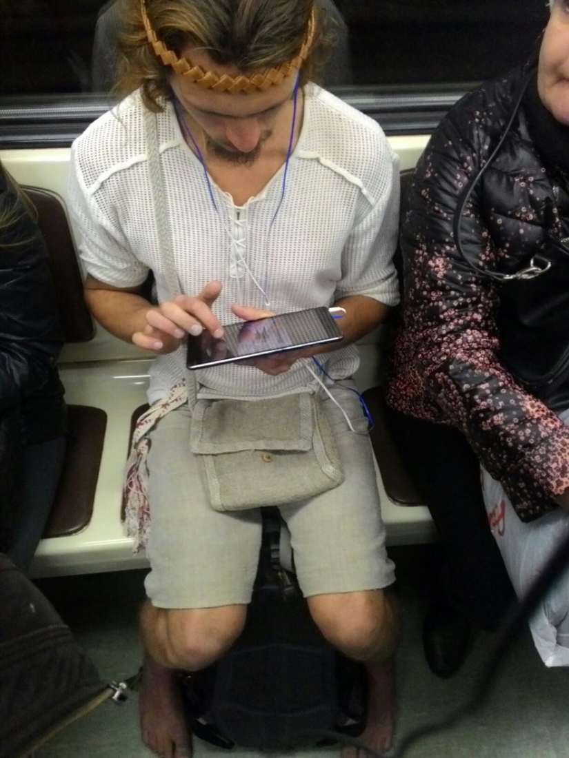 Gente de moda del metro de Moscú Gente de moda del metro de Moscú