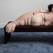 Gentiles monstruos de Patricia Piccinini
