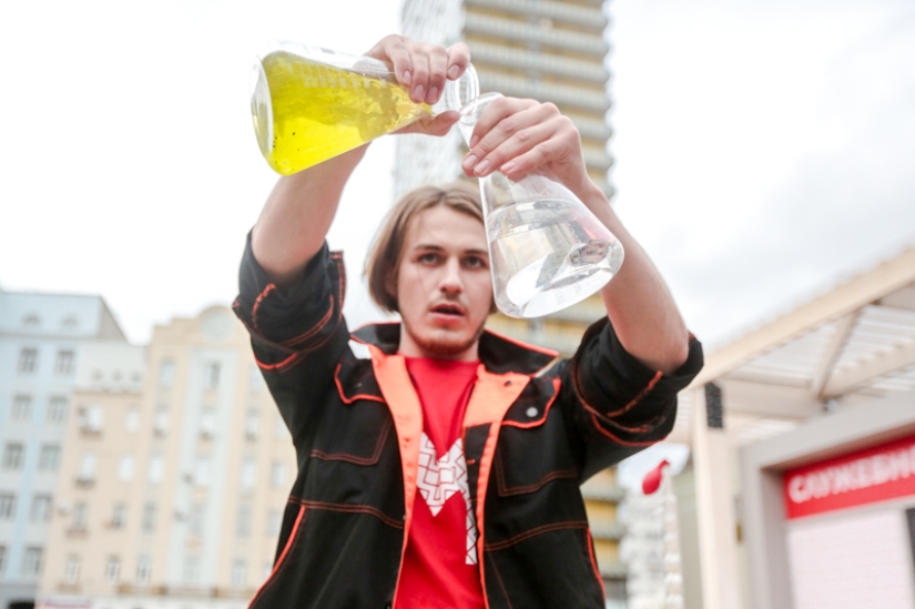 Giant chess and ballet school from the choreographers of the Bolshoi Theater Giant chess and ballet school from the choreographers of the Bolshoi Theater