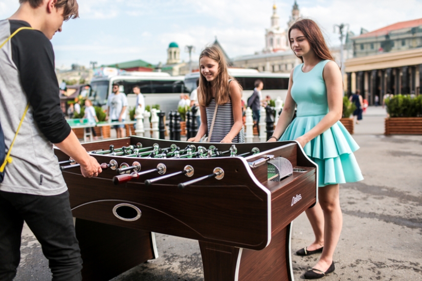 Giant chess and ballet school from the choreographers of the Bolshoi Theater Giant chess and ballet school from the choreographers of the Bolshoi Theater