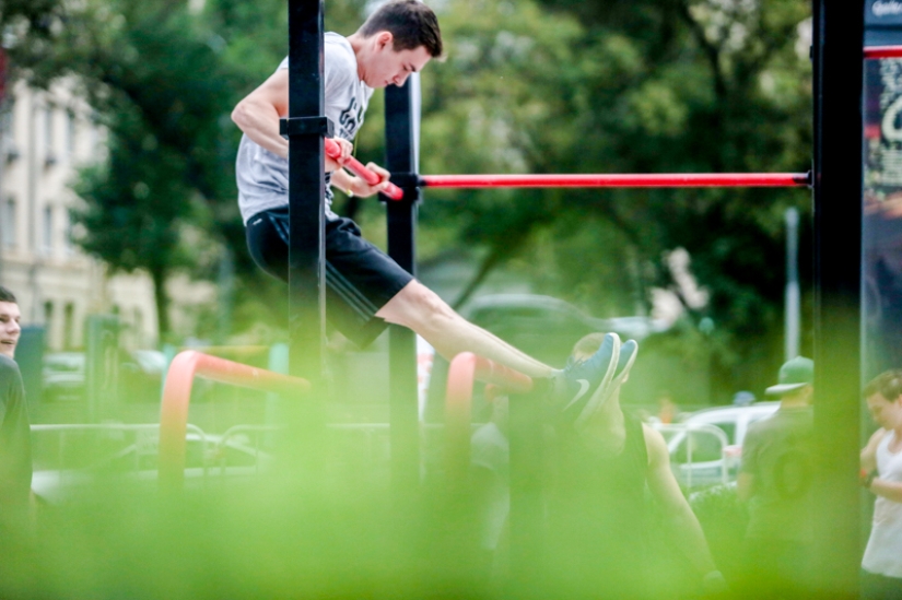 Giant chess and ballet school from the choreographers of the Bolshoi Theater Giant chess and ballet school from the choreographers of the Bolshoi Theater