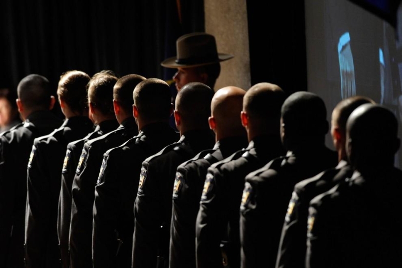 Graduation ceremonies around the world