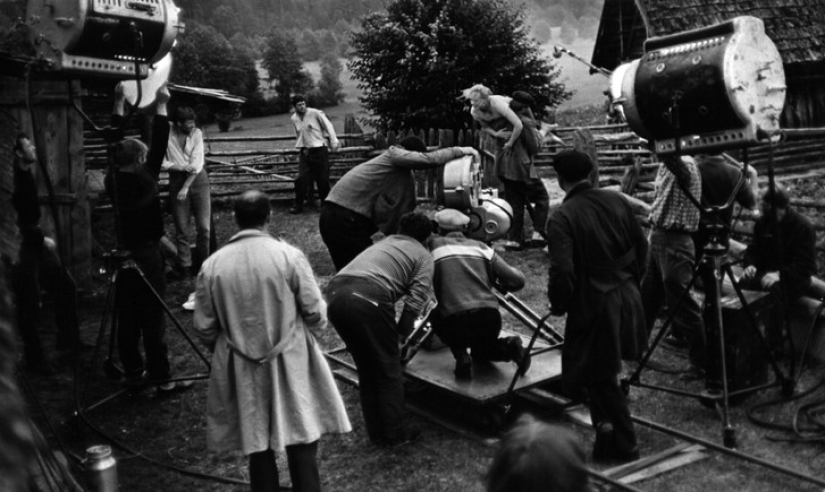 "Grandma has arrived!": 15 years of the film "In August 44th ..."