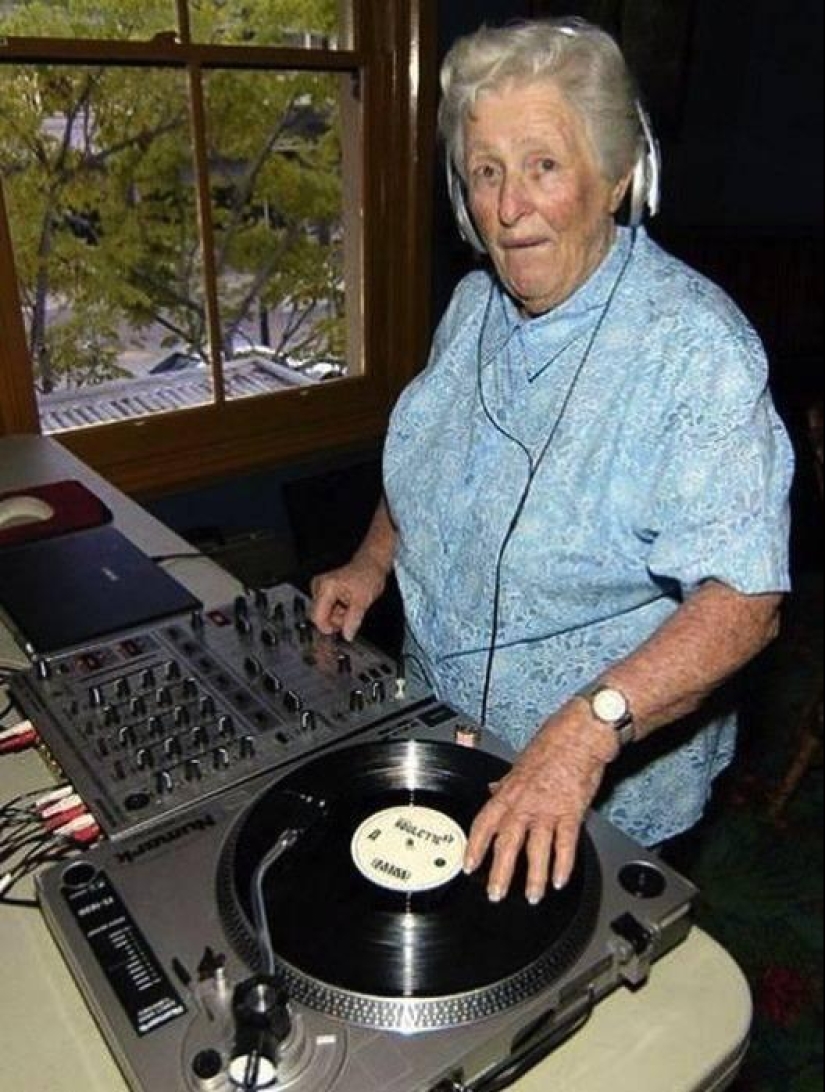 Grannies in isolation Grannies in isolation