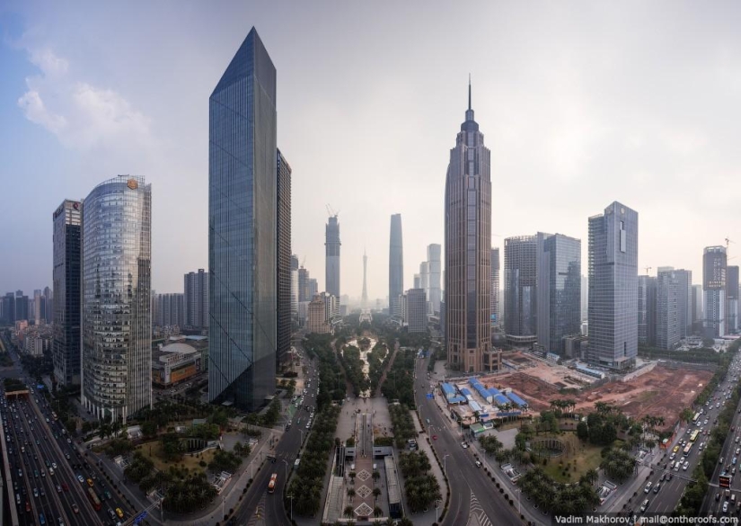 Guangzhou: Roofs and Slums