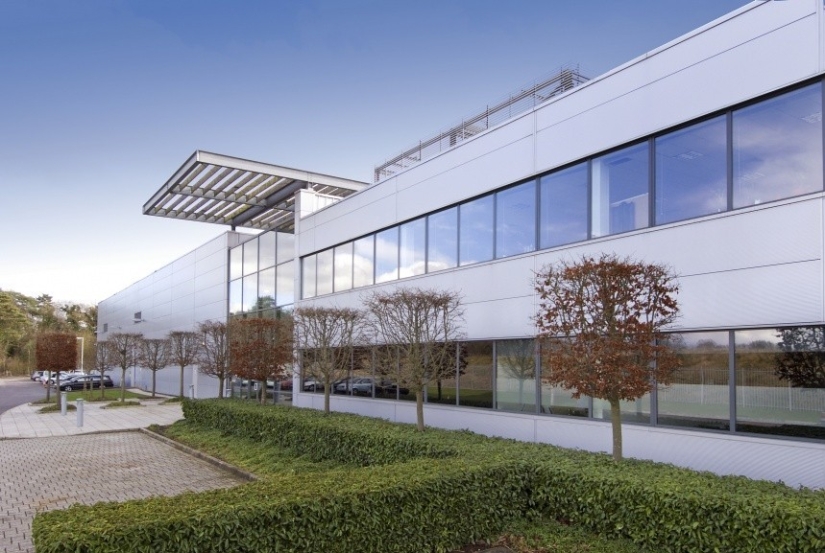 Handmade in England: how Vertu is made - the most expensive smartphones in the world Handmade in England: how Vertu is made - the most expensive smartphones in the world