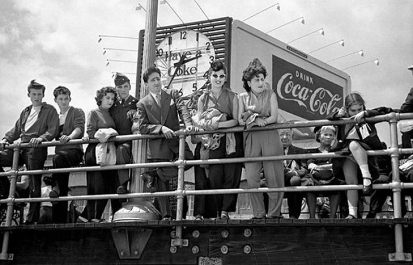 Harold Feinstein - the legend of street photography Harold Feinstein - the legend of street photography