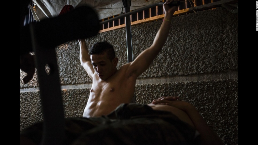 Heartbreaking stories of Iraqi orphans Heartbreaking stories of Iraqi orphans