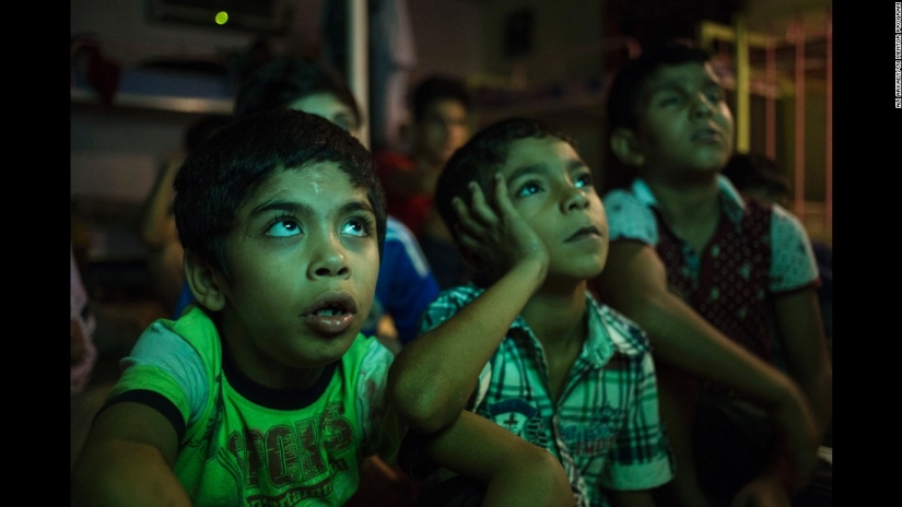 Heartbreaking stories of Iraqi orphans Heartbreaking stories of Iraqi orphans