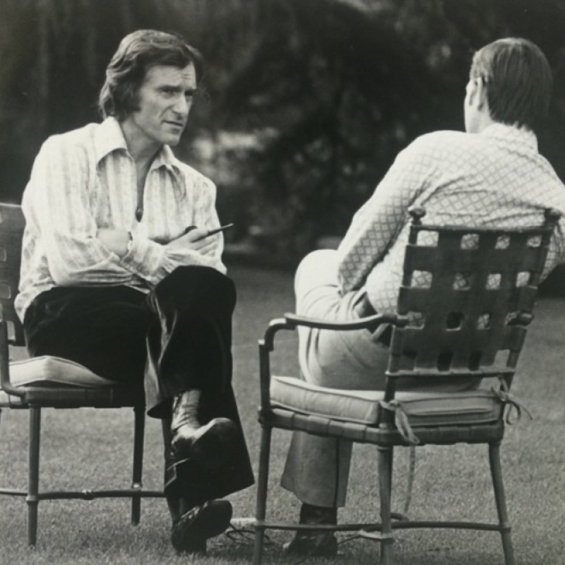 Hefstagram - the retro-instagram of the main playboy of the planet