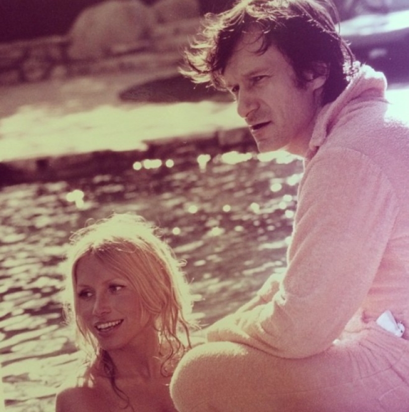 Hefstagram - the retro-instagram of the main playboy of the planet