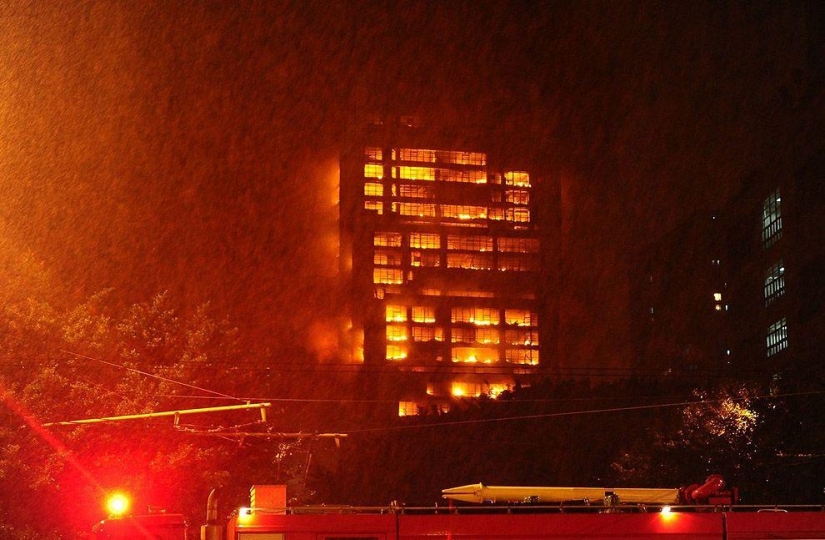Hellfire in a Chinese skyscraper Hellfire in a Chinese skyscraper