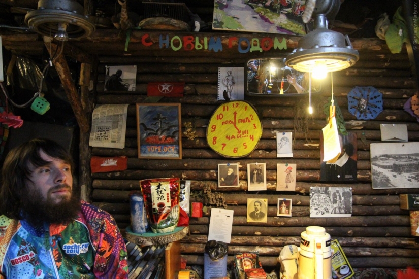 Hermit Yuri. Tipi on the Yaroslavl highway