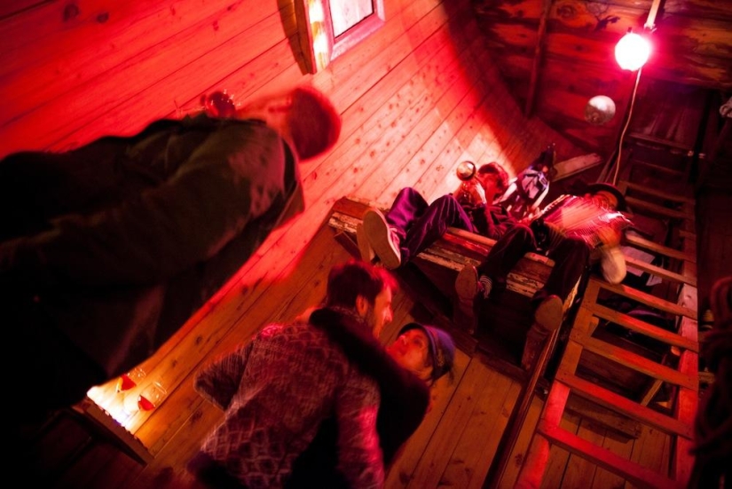 Hipster's Nest es un bar secreto en Manhattan Hipster's Nest es un bar secreto en Manhattan