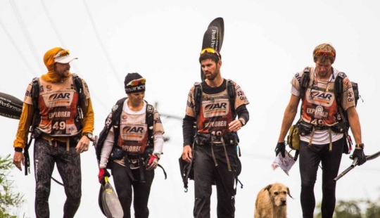 Historia del perro ganador de una carrera de aventuras Historia del perro ganador de una carrera de aventuras