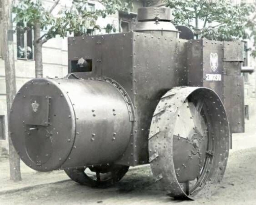 Historical images from different parts of the world that evoke a variety of emotions Historical images from different parts of the world that evoke a variety of emotions