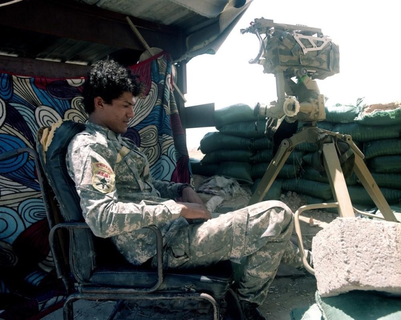 Hombres que renunciaron a sus trabajos y se fueron a luchar contra ISIS Hombres que renunciaron a sus trabajos y se fueron a luchar contra ISIS