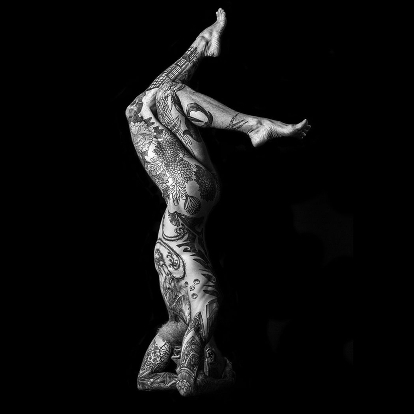 Hombres tatuados desnudos: en primer lugar, ¡es hermoso! Hombres tatuados desnudos: en primer lugar, ¡es hermoso!