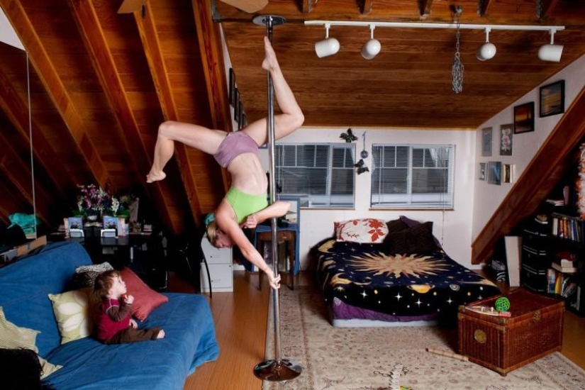 Home striptease Home striptease