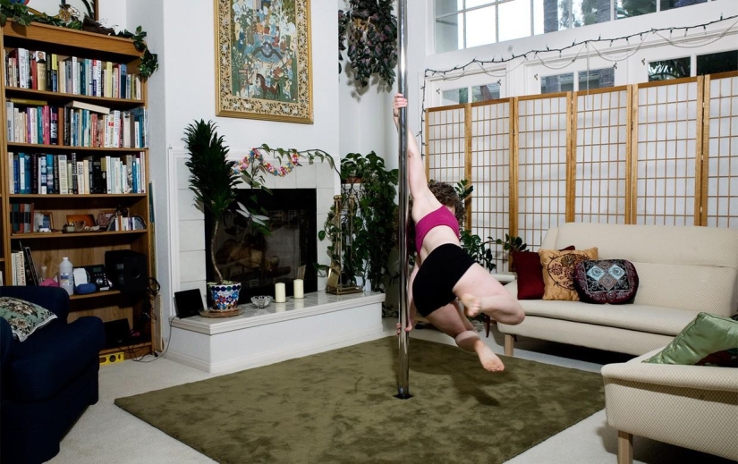 Home striptease Home striptease