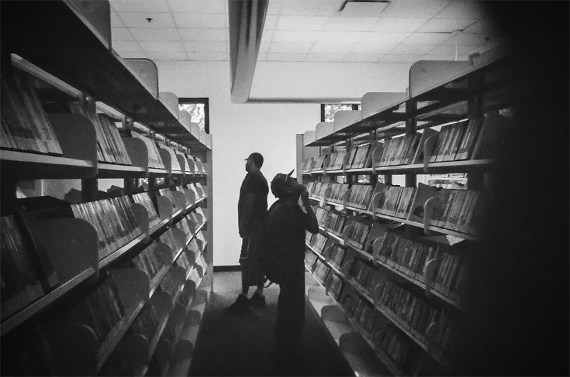 Homeless people were given 100 cameras to take pictures of their lives Homeless people were given 100 cameras to take pictures of their lives