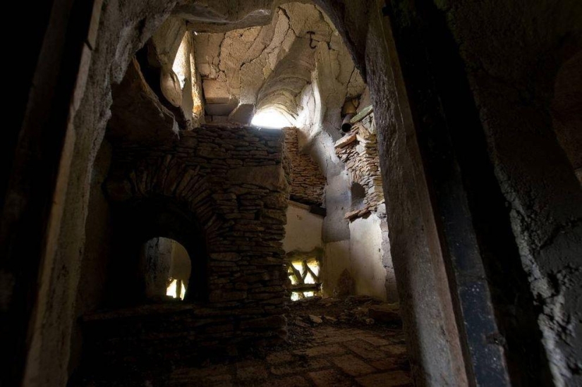 Homes for true hobbits Homes for true hobbits