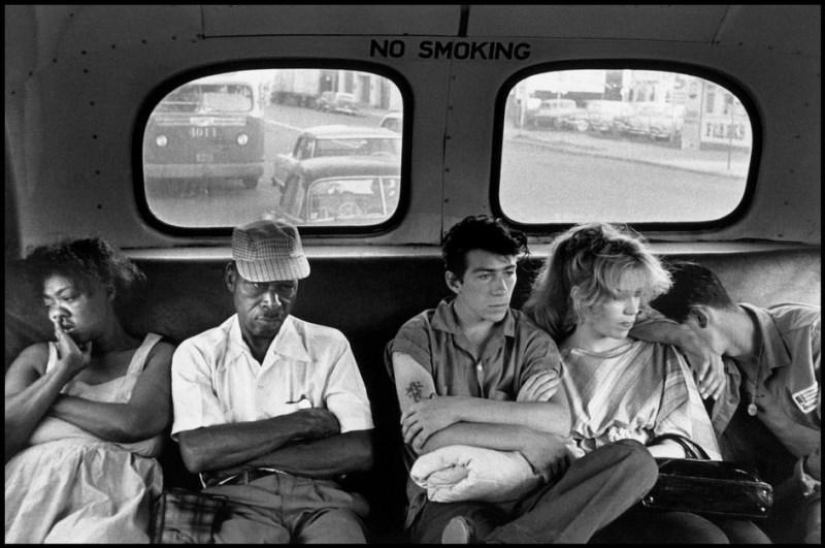 Honest and poignant photos from Bruce Davidson's album "Brooklyn Gangs: Summer 1959" Honest and poignant photos from Bruce Davidson's album "Brooklyn Gangs: Summer 1959"