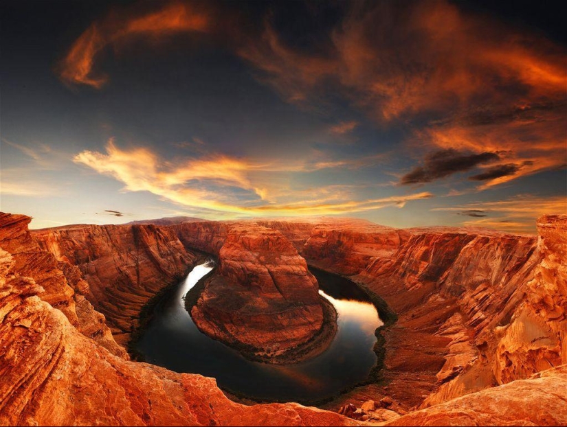 Horseshoe Bend - a bend in the river in Colorado