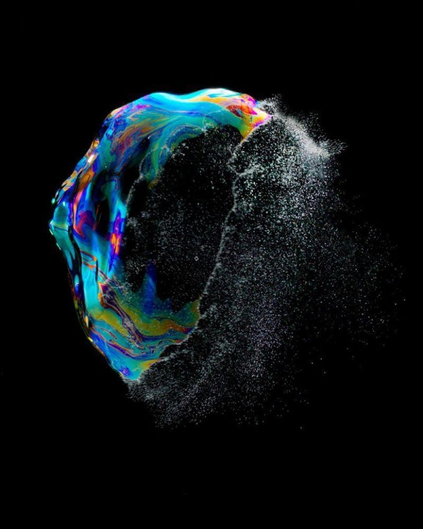 How a bubble bursts