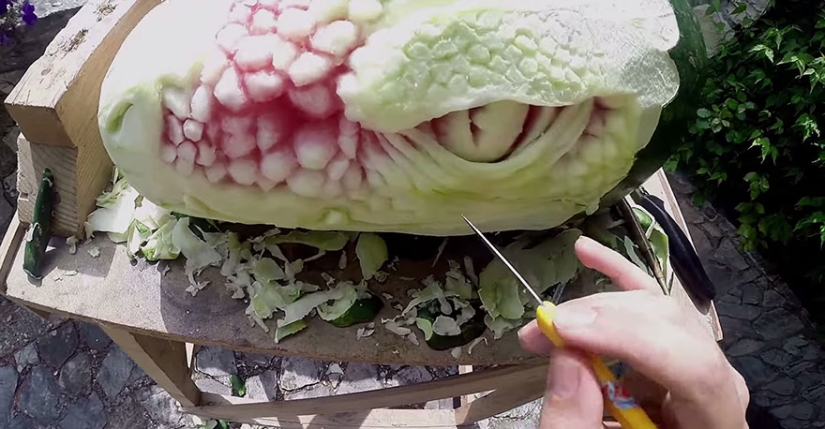 How a watermelon was turned into a creepy dragon