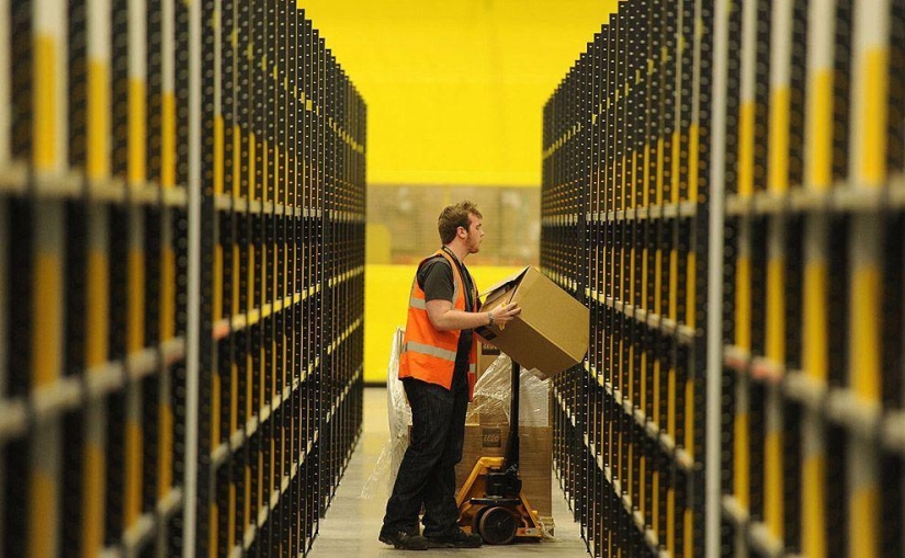 How Amazon warehouses around the world work