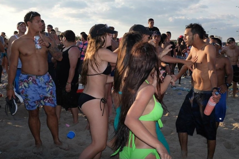 How American students spend their holidays in Miami