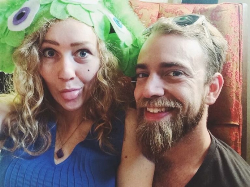 How are the depraved sex parties in the "Dome of Orgies" at the festival in Nevada