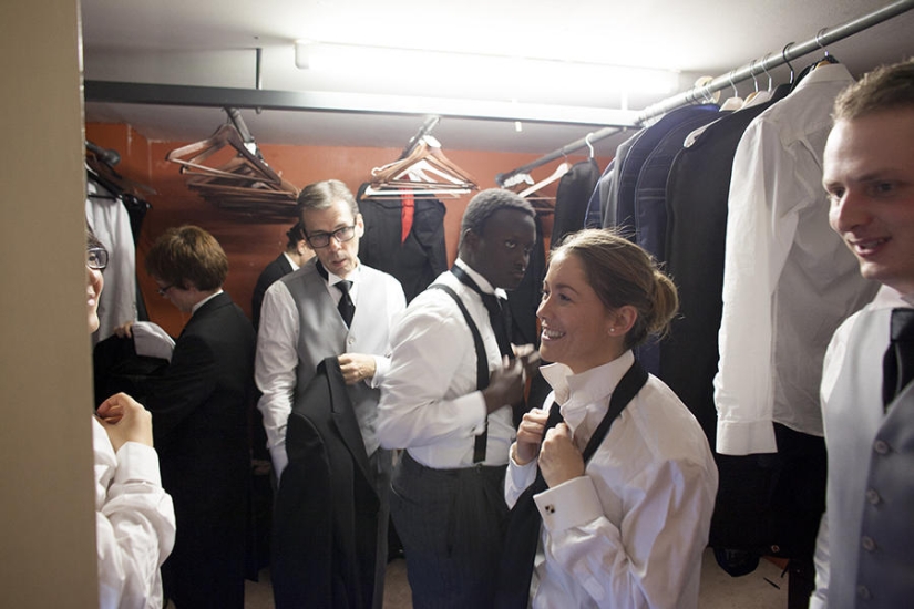 How Butlers Are Prepared in Europe