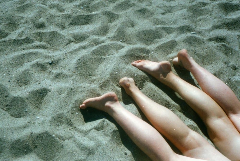 How Danes undress to celebrate the last days of summer How Danes undress to celebrate the last days of summer