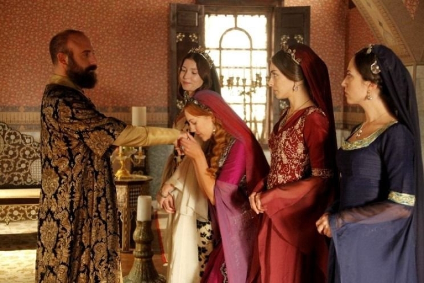 How did Alexandra Anastasia Lisowska get the Sultan? Rules in bed, harsh hygiene and 8 more techniques